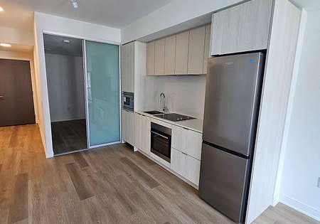 86-dundas-street-w-mississauga-ontario-w12236426