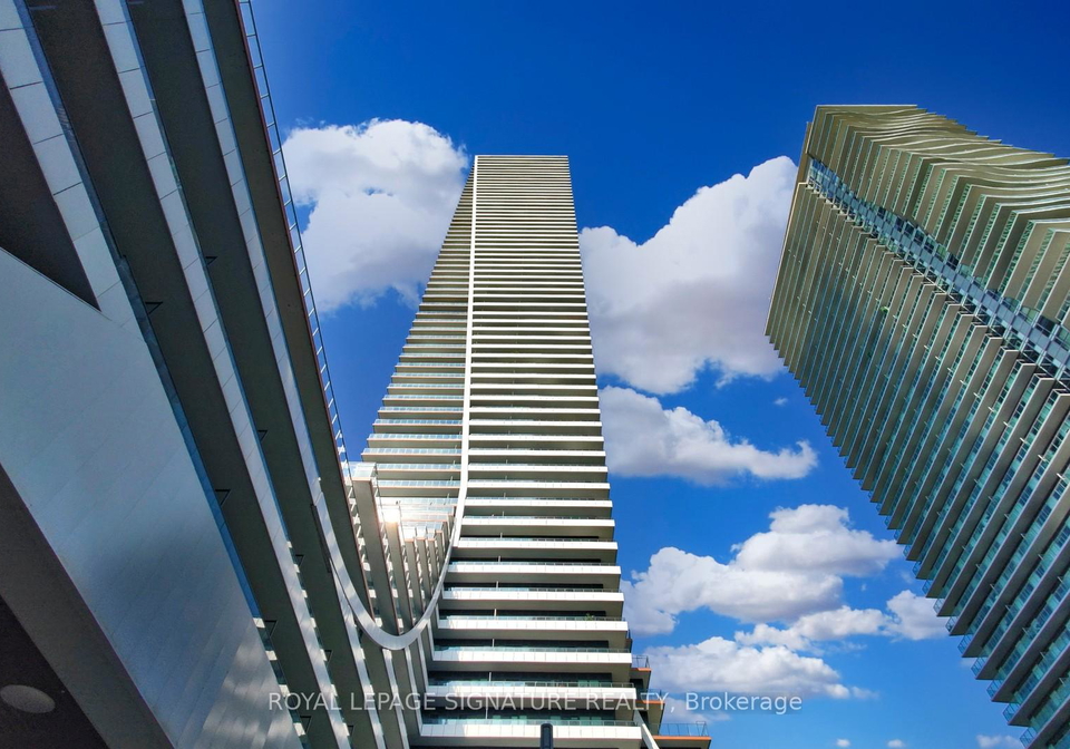 30-shore-breeze-drive-etobicoke-ontario-w12236594