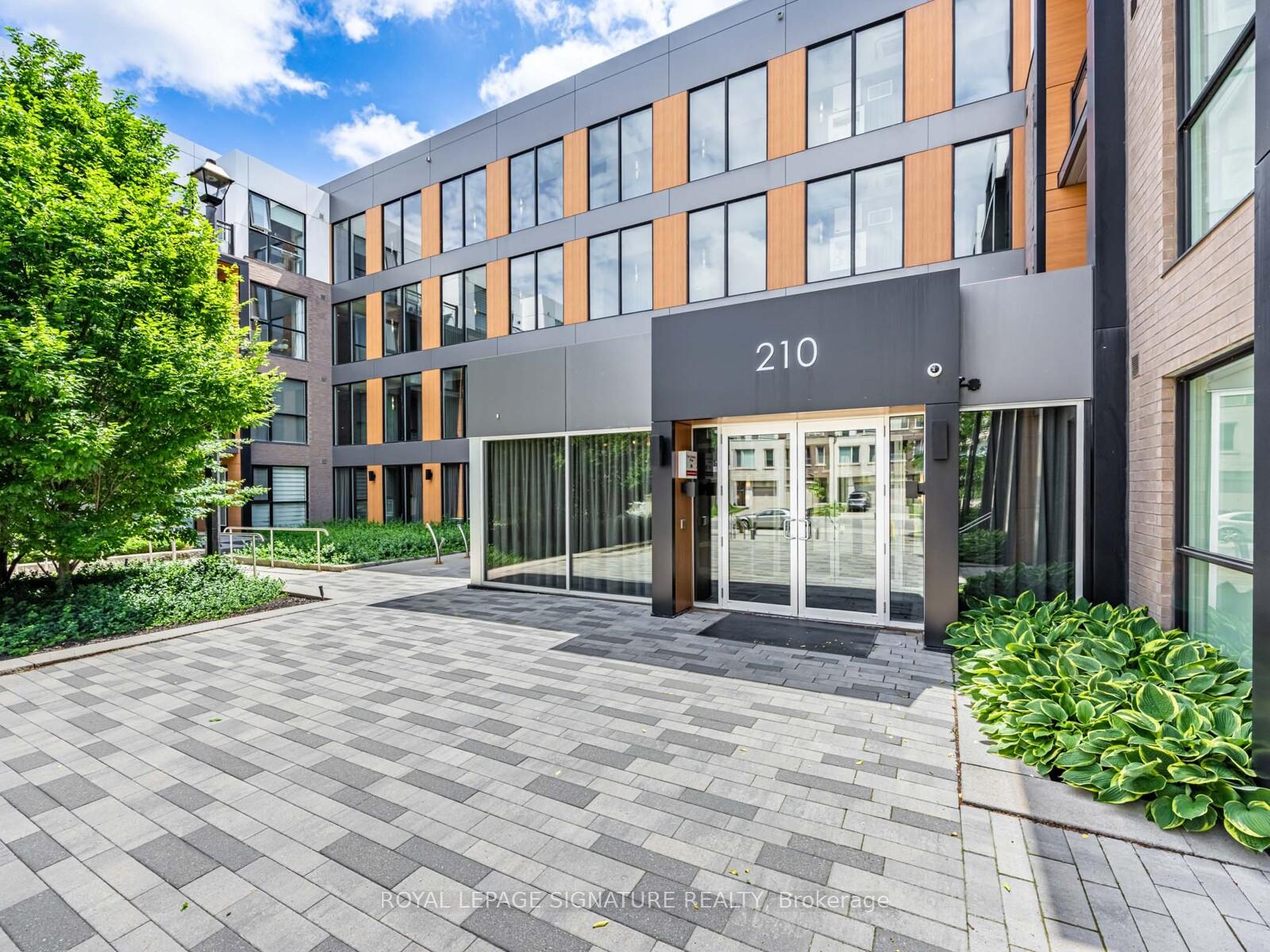210-sabina-drive-oakville-ontario-w12236830