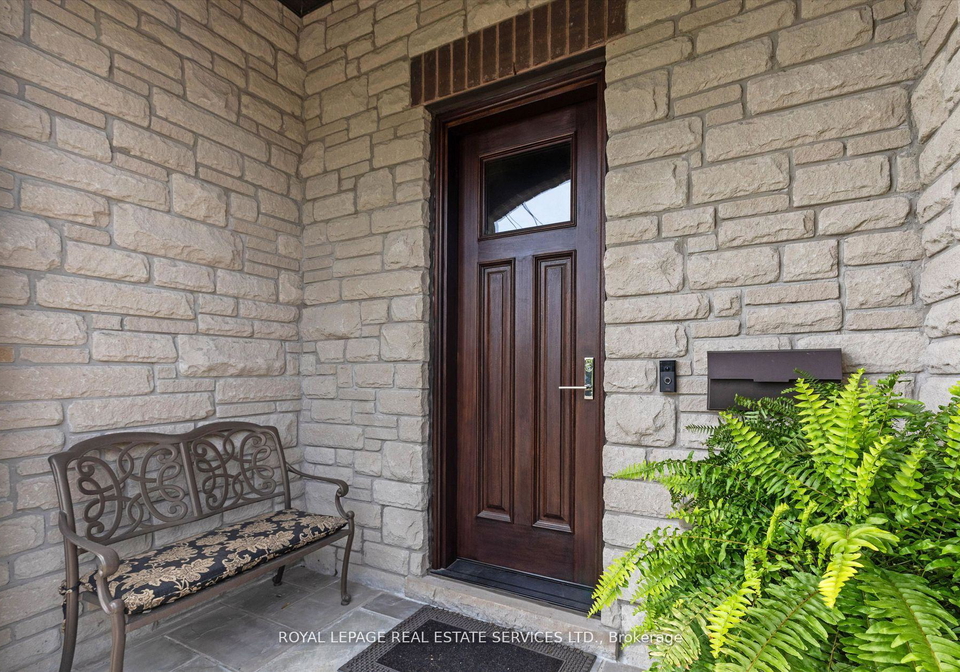 696-glengrove-avenue-north-york-ontario-w12236859