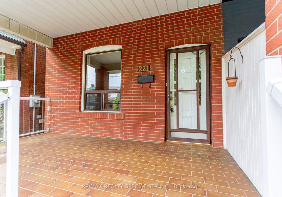 221-earlscourt-avenue-toronto-ontario-w12237116