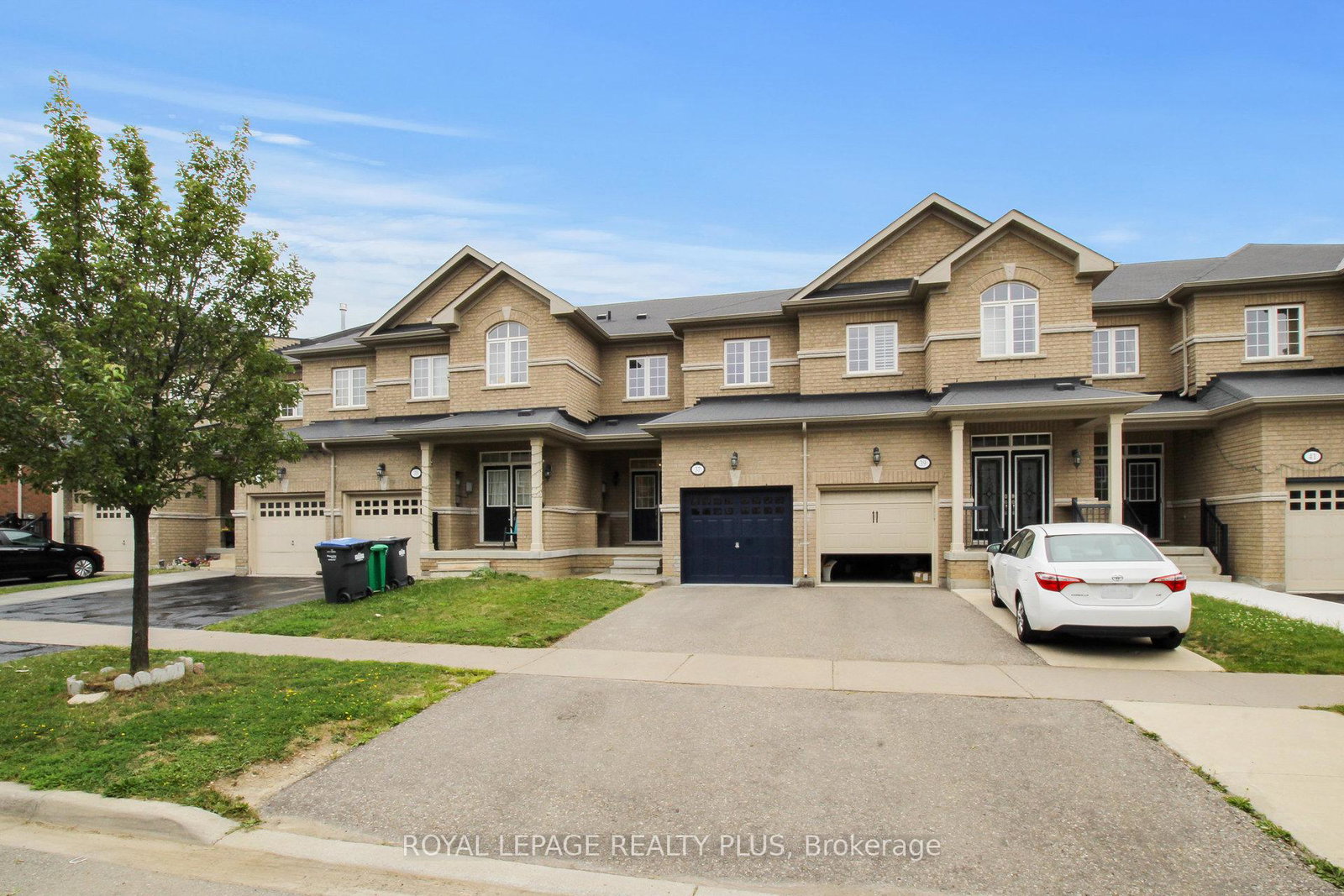 37-teal-crest-circle-brampton-ontario-w12237306