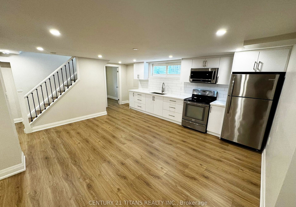 20-appletree-court-york-ontario-w12237314