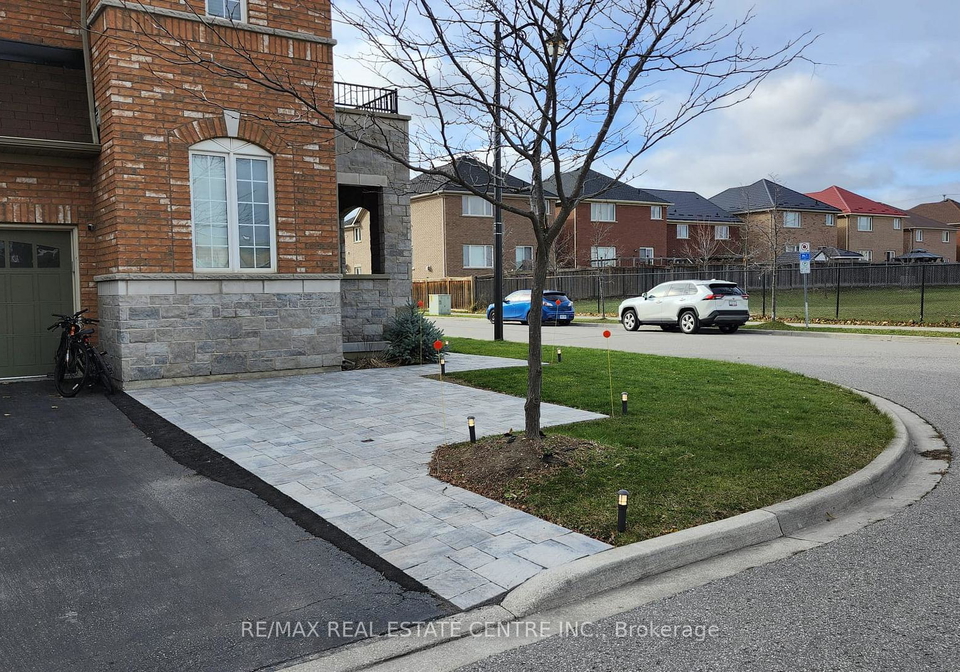 640-best-road-milton-ontario-w12237346