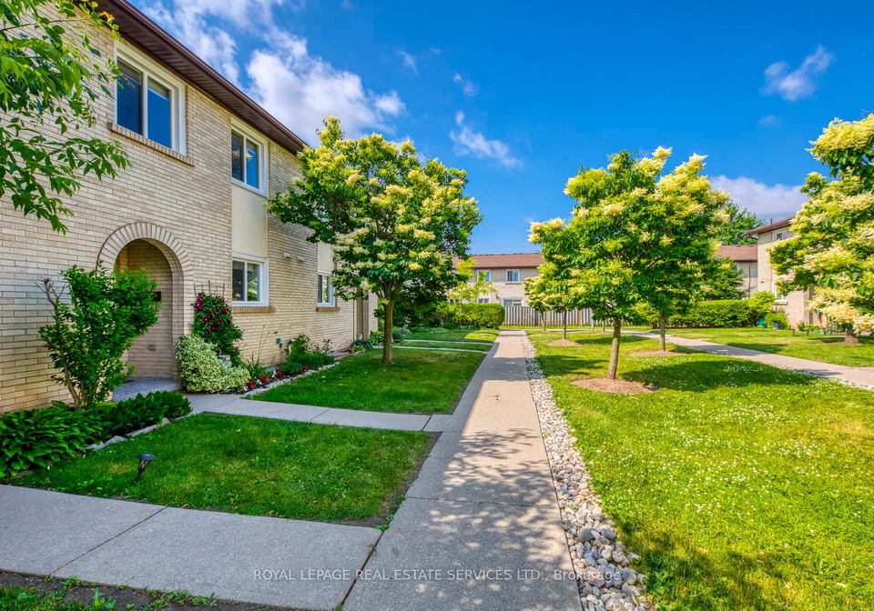 1444-sixth-line-oakville-ontario-w12237543