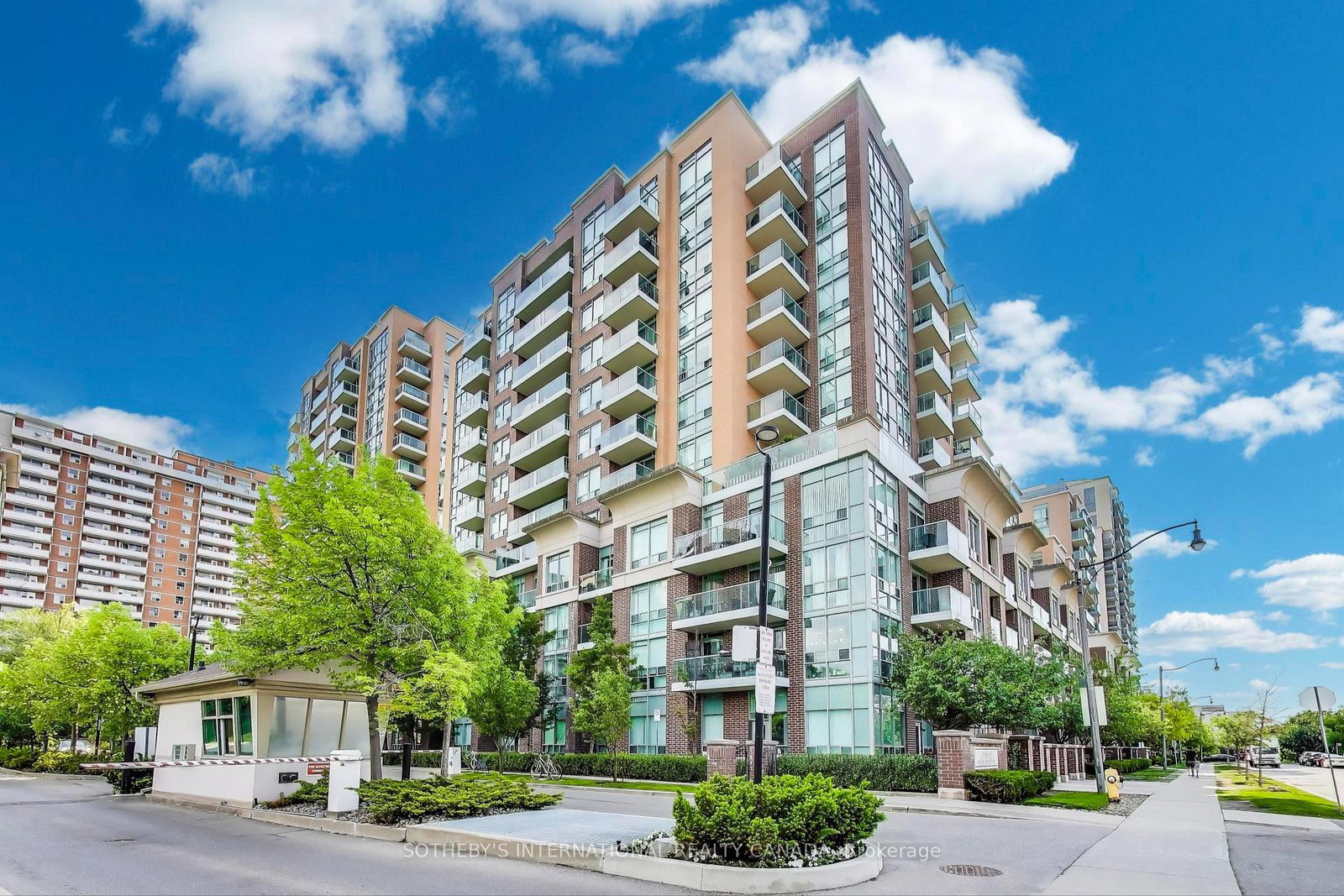 11-michael-power-place-etobicoke-ontario-w12237611