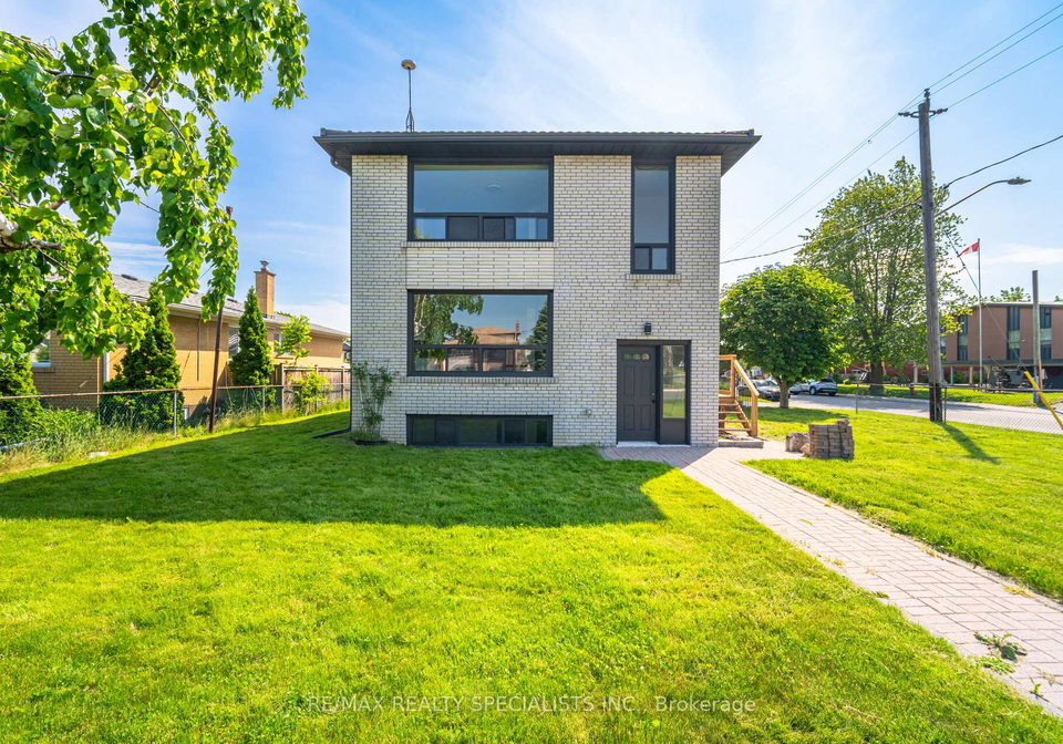 1082-greaves-avenue-mississauga-ontario-w12237724