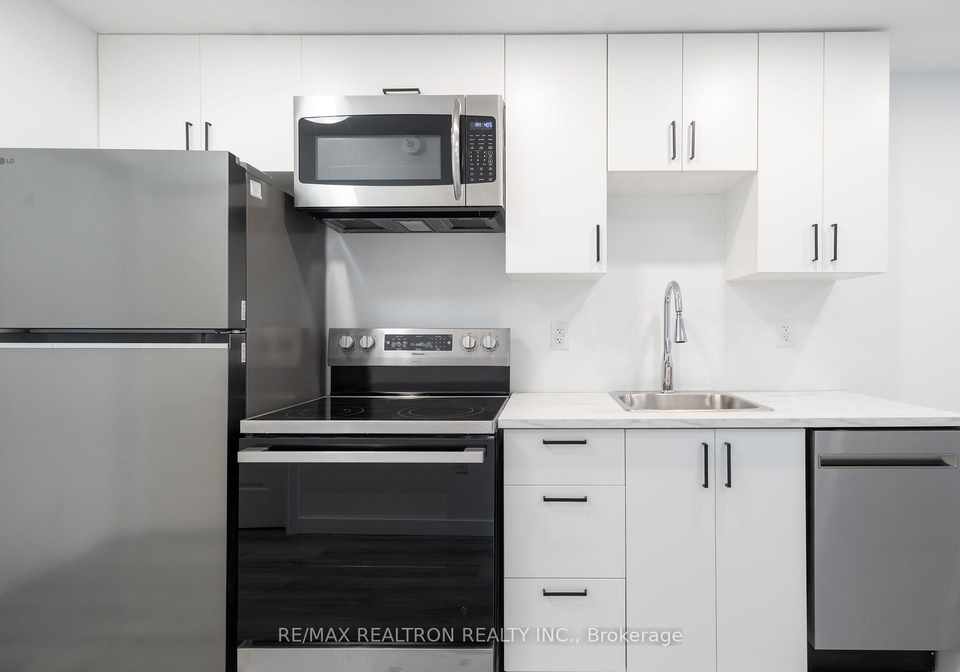 1524-lawrence-avenue-north-york-ontario-w12237739