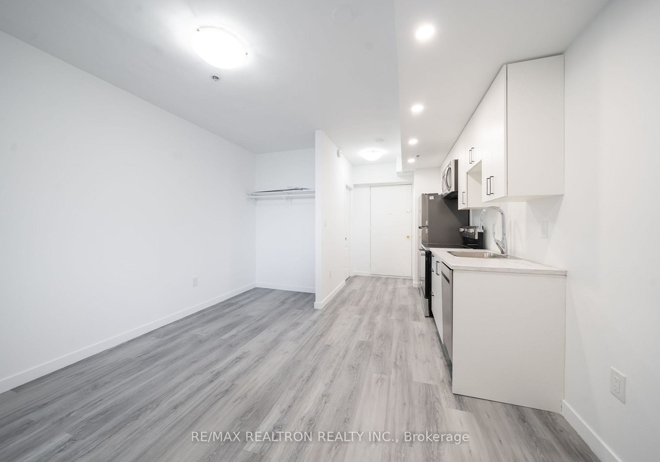 1524-lawrence-avenue-north-york-ontario-w12237739