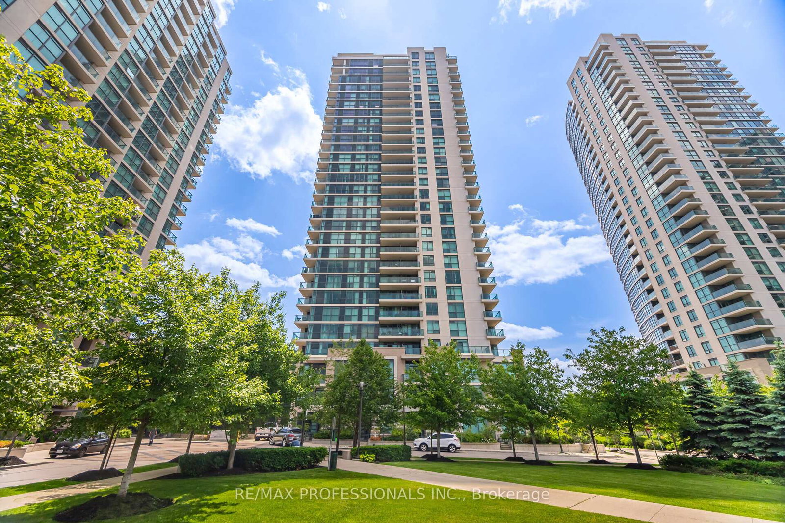 215-sherway-gardens-road-etobicoke-ontario-w12237899