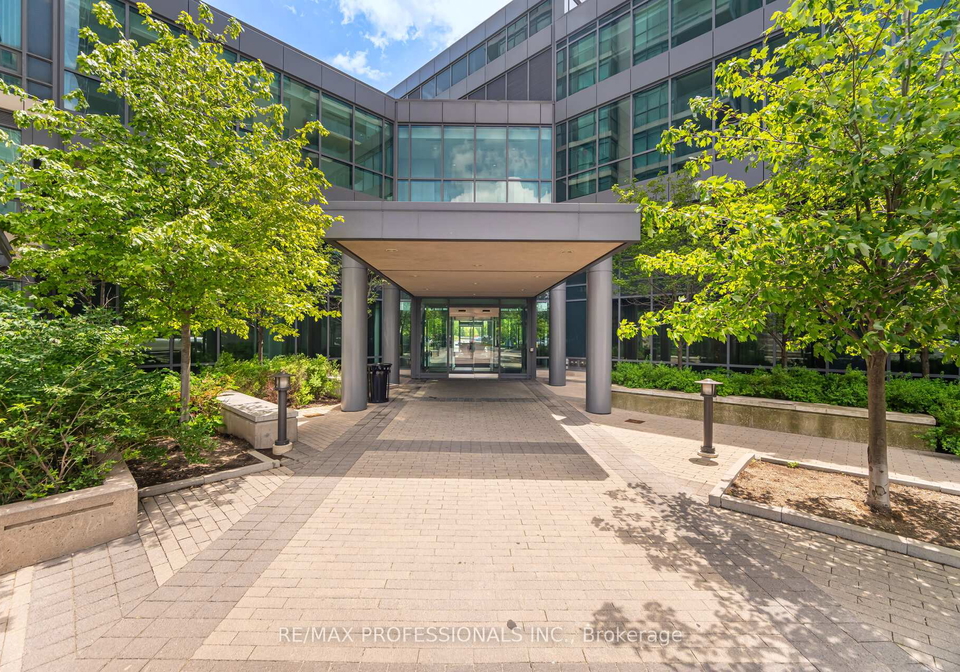215-sherway-gardens-road-etobicoke-ontario-w12237899