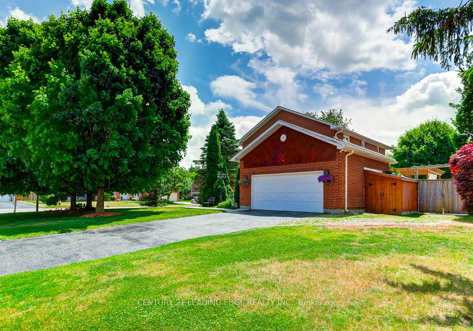 2-colleen-crescent-caledon-ontario-w12238189