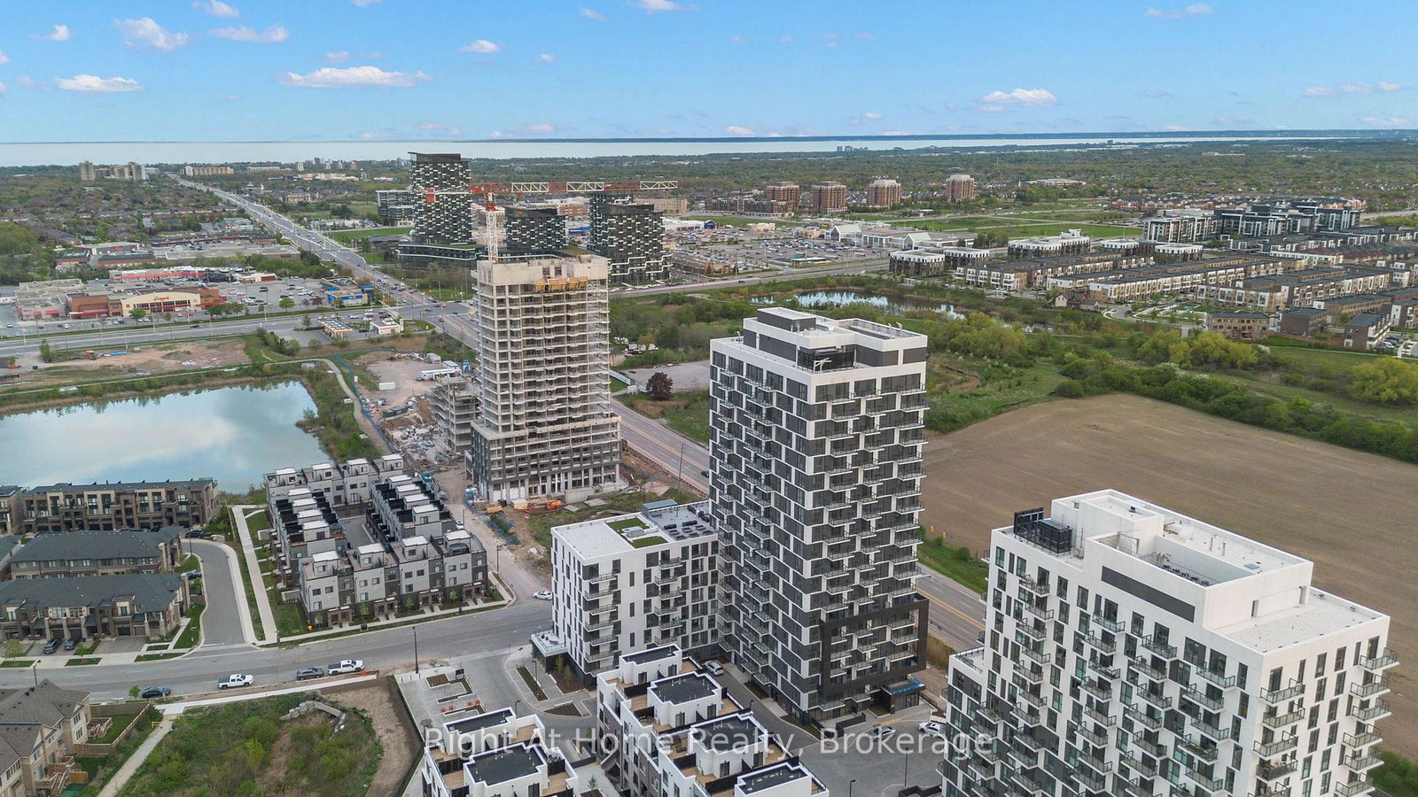 335-wheatboom-drive-oakville-ontario-w12238427