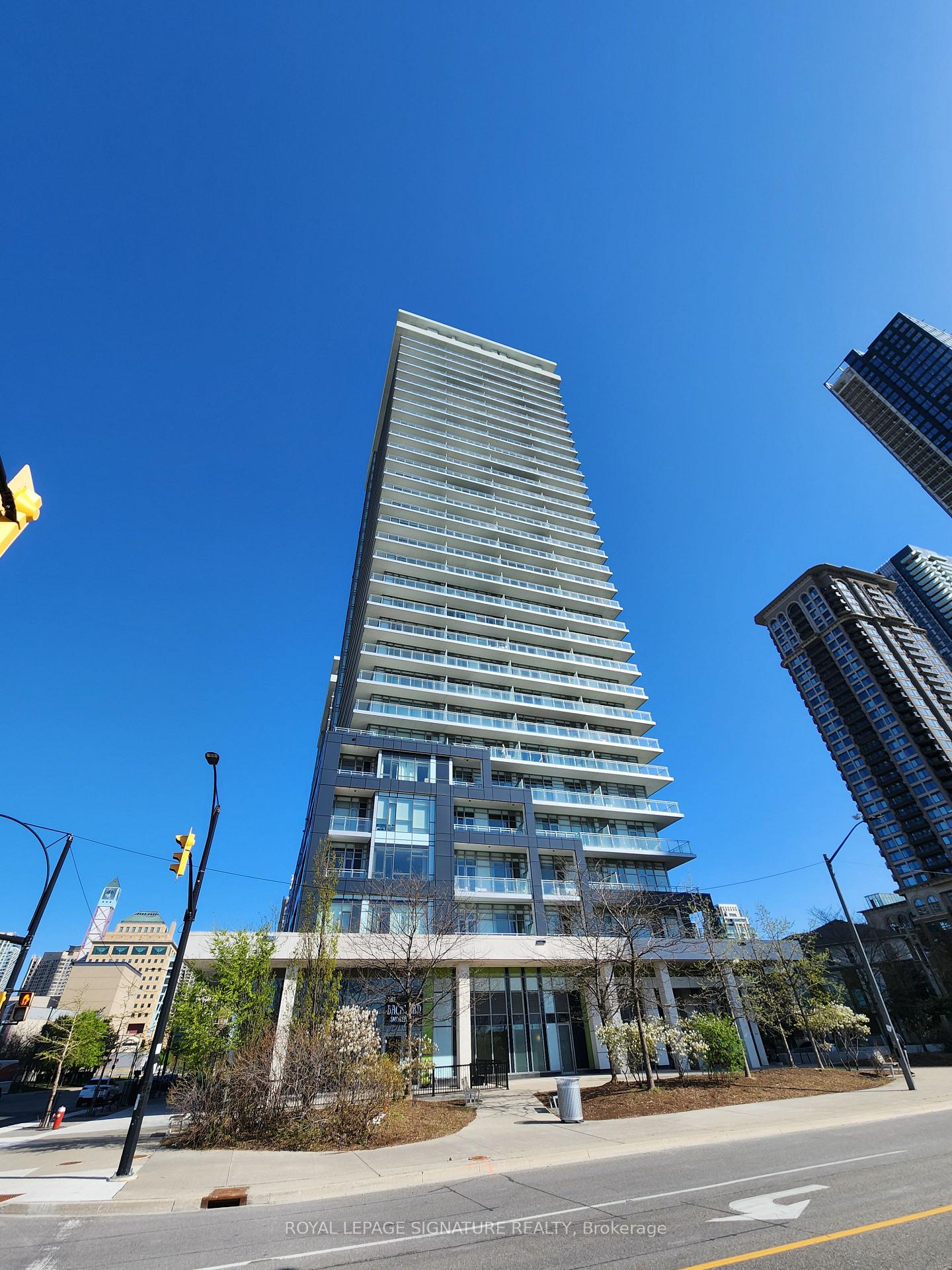 360-square-one-drive-mississauga-ontario-w12238461