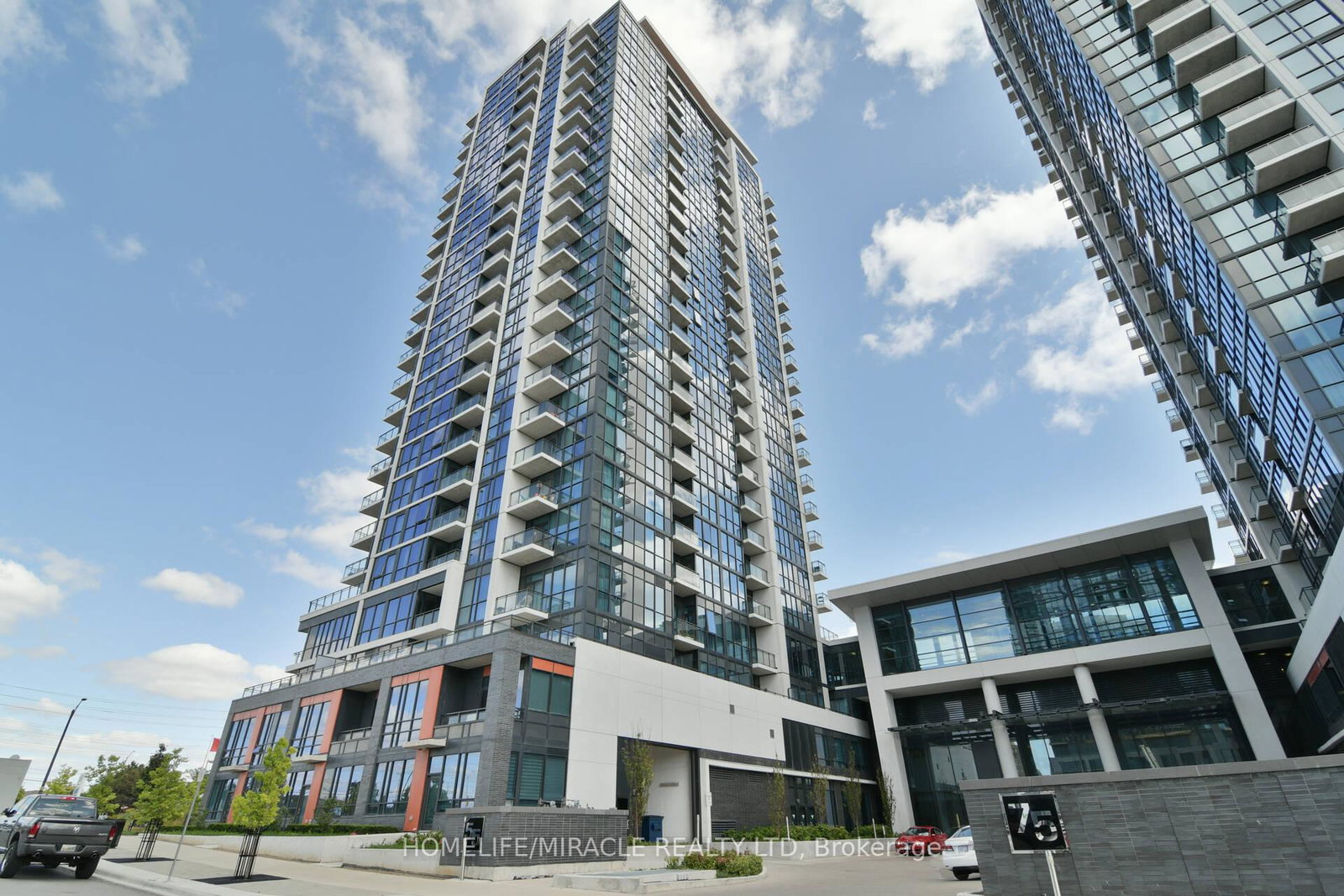 55-eglinton-avew-mississauga-ontario-w12238535