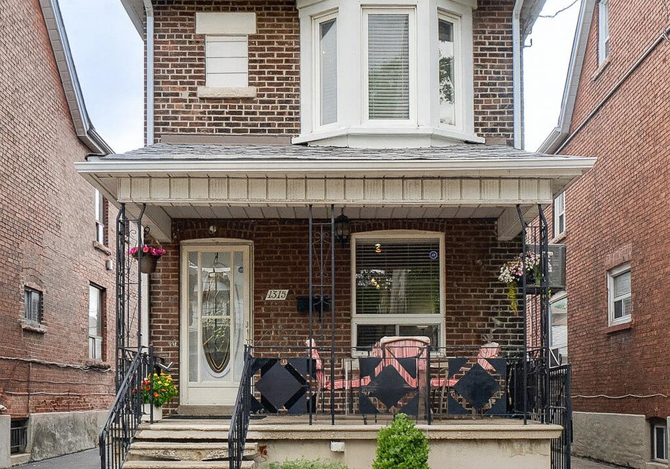 1315-lansdowne-avenue-toronto-ontario-w12238867