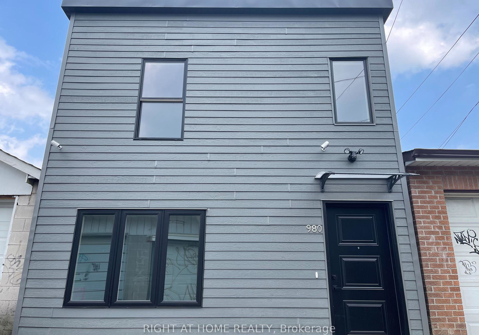 980-ossington-avenue-toronto-ontario-w12239168
