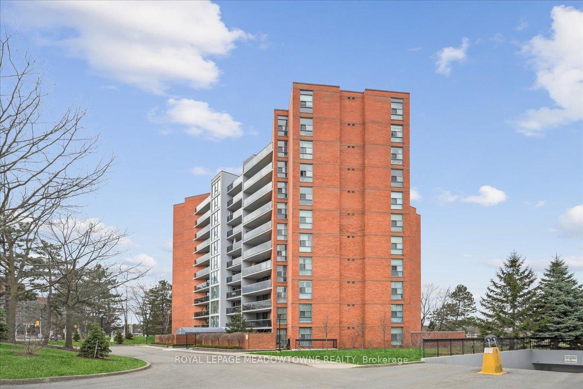 2665-windwood-drive-mississauga-ontario-w12239926