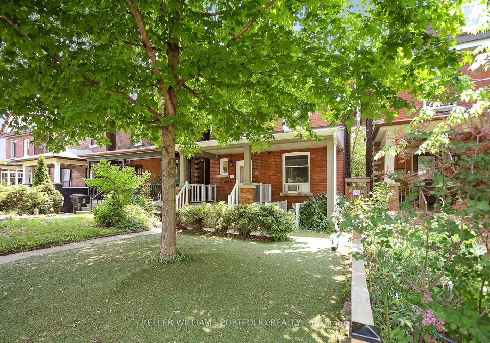 35-humberside-avenue-toronto-ontario-w12240131