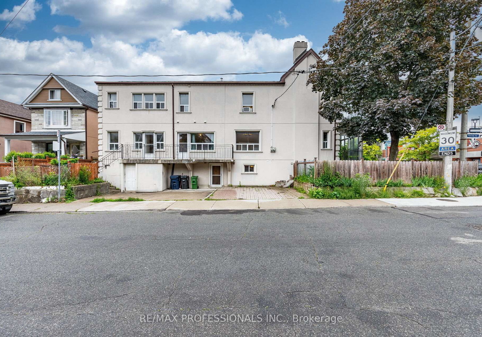 106-via-italia-toronto-ontario-w12240134