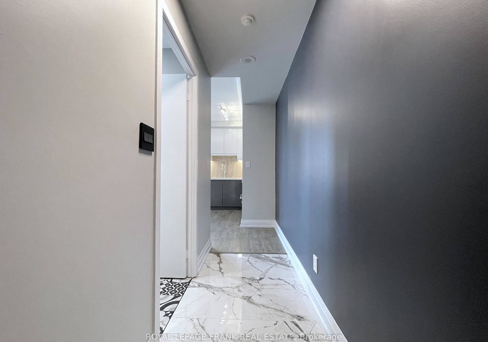 4070-confederation-parkway-mississauga-ontario-w12240180