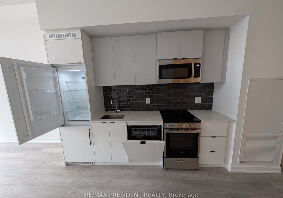 285-dufferin-street-toronto-ontario-w12240280