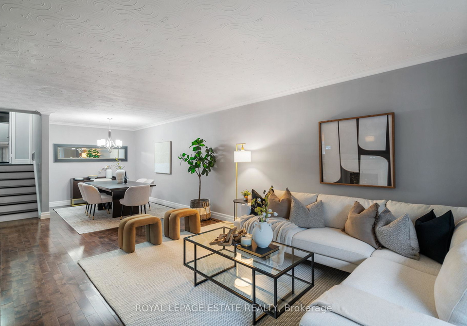 9-dixington-crescent-etobicoke-ontario-w12240383