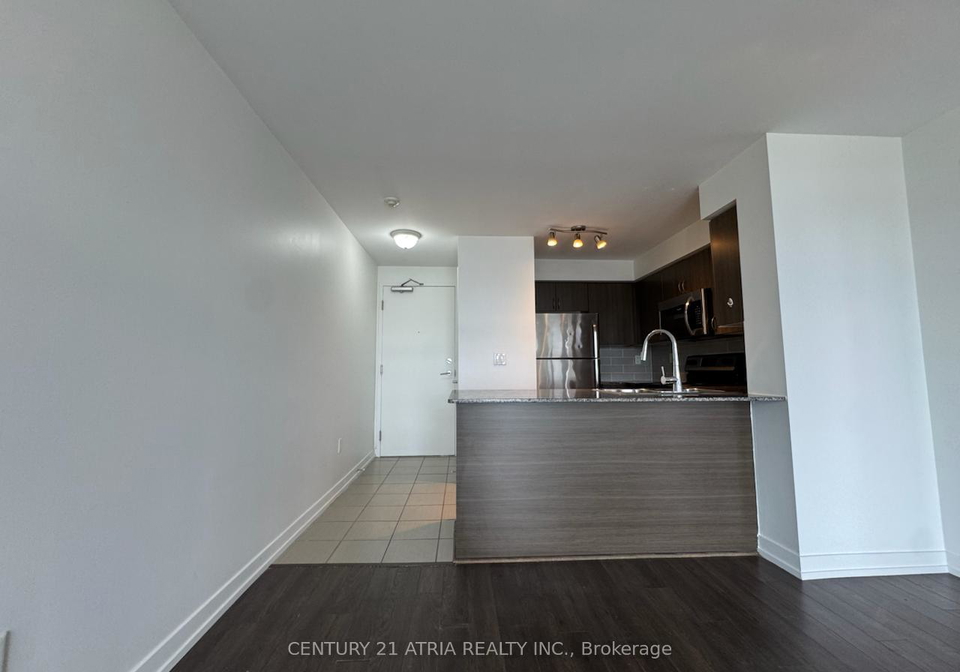 812-lansdowne-avenue-toronto-ontario-w12240888