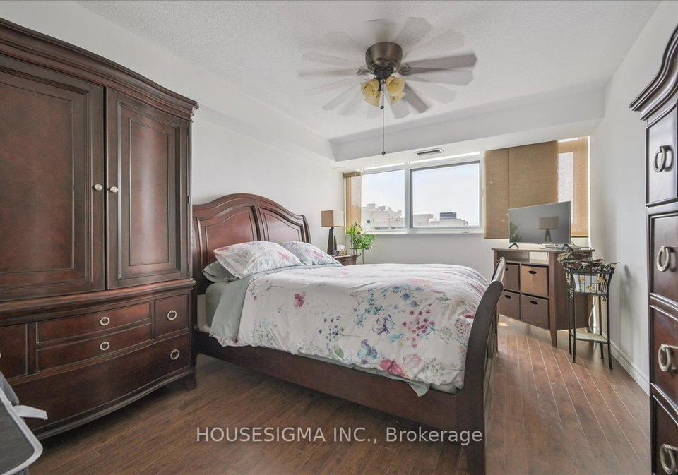 1359-white-oaks-boulevard-w-oakville-ontario-w12241136