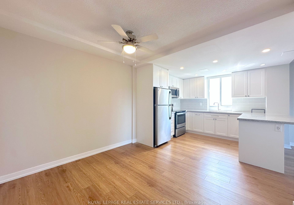 165-la-rose-avenue-etobicoke-ontario-w12241239