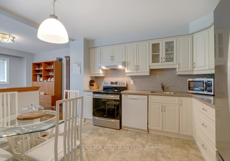 584-forestwood-crescent-burlington-ontario-w12241353