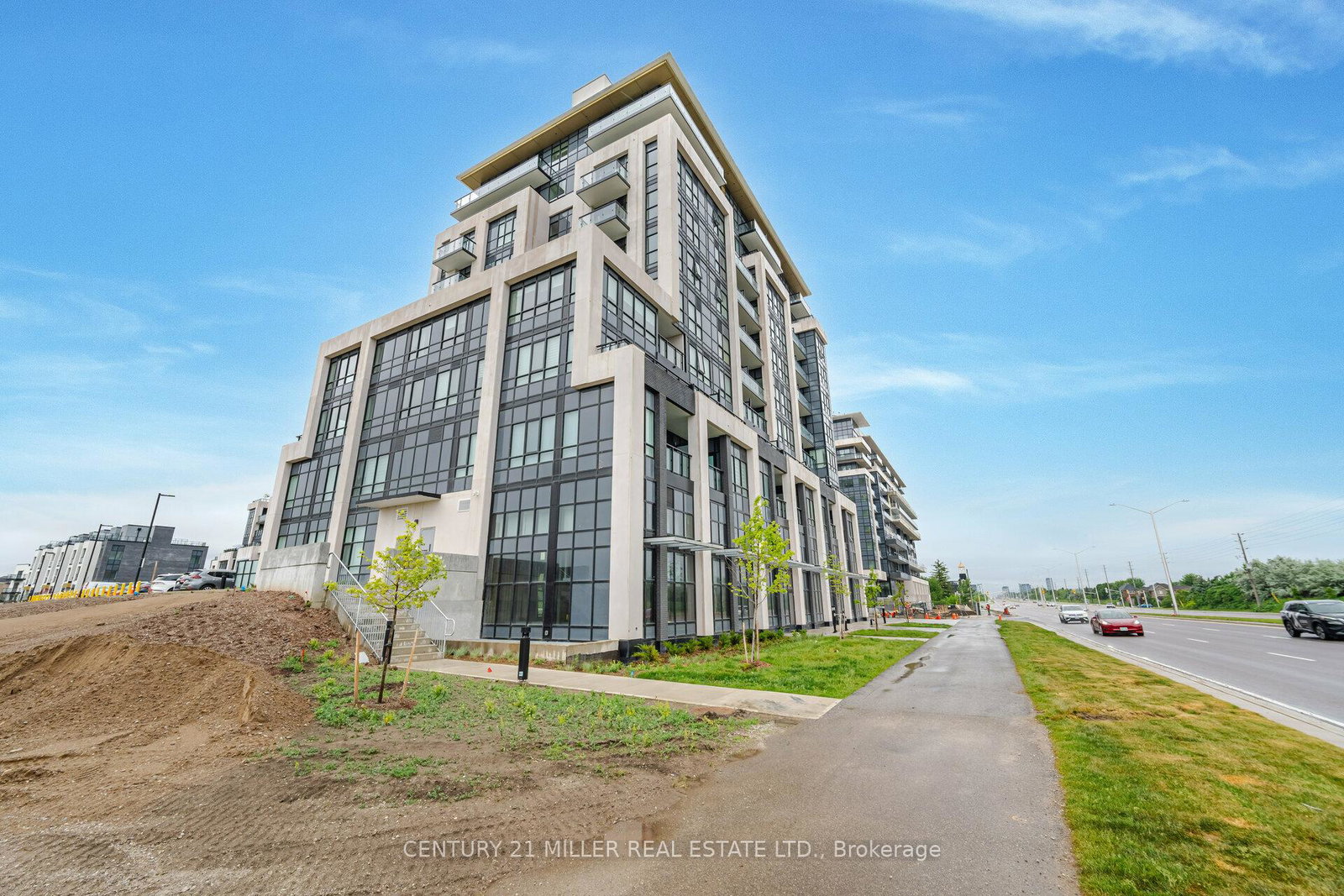 405-dundas-street-w-oakville-ontario-w12241367