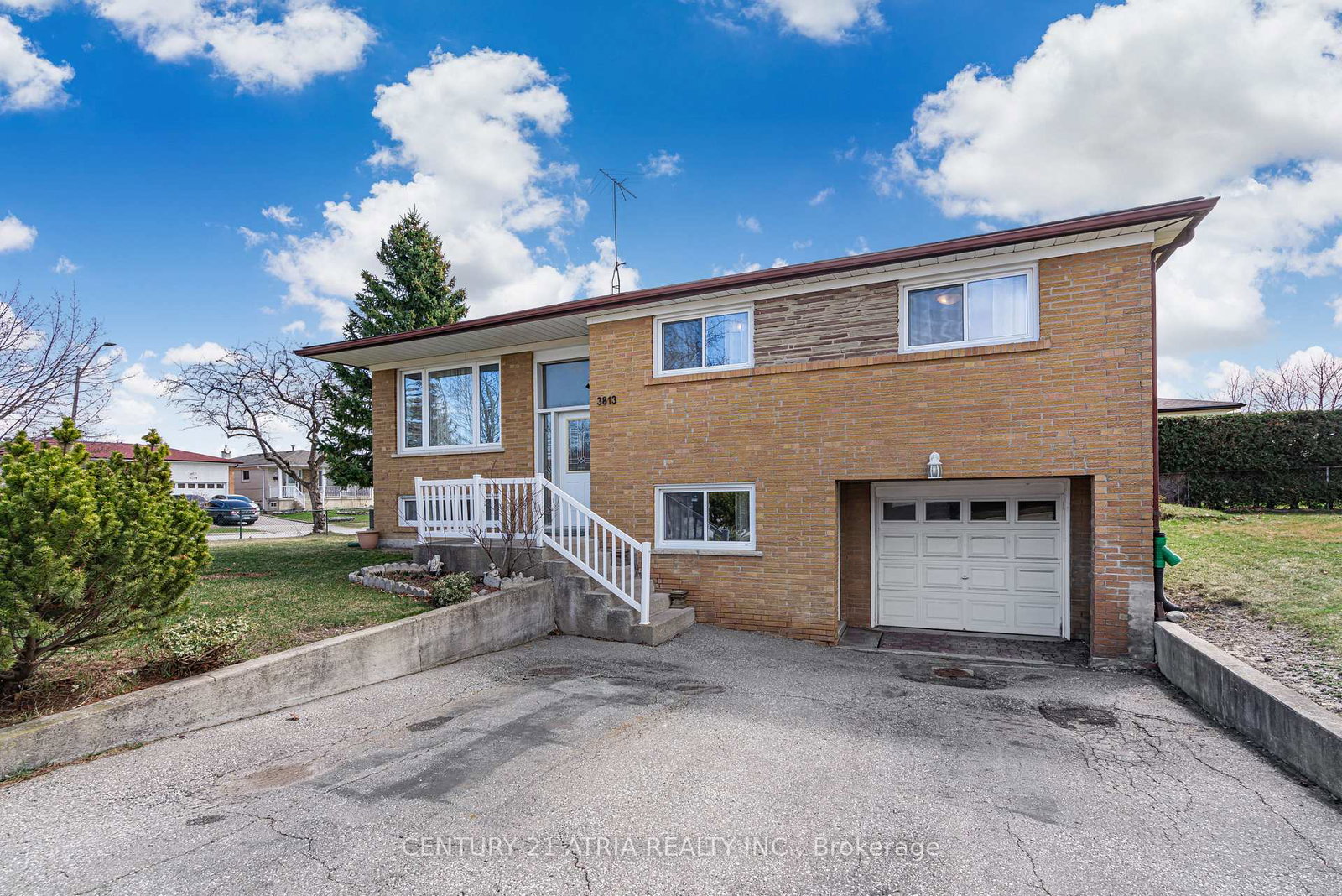 3813-bayswater-crescent-mississauga-ontario-w12241375