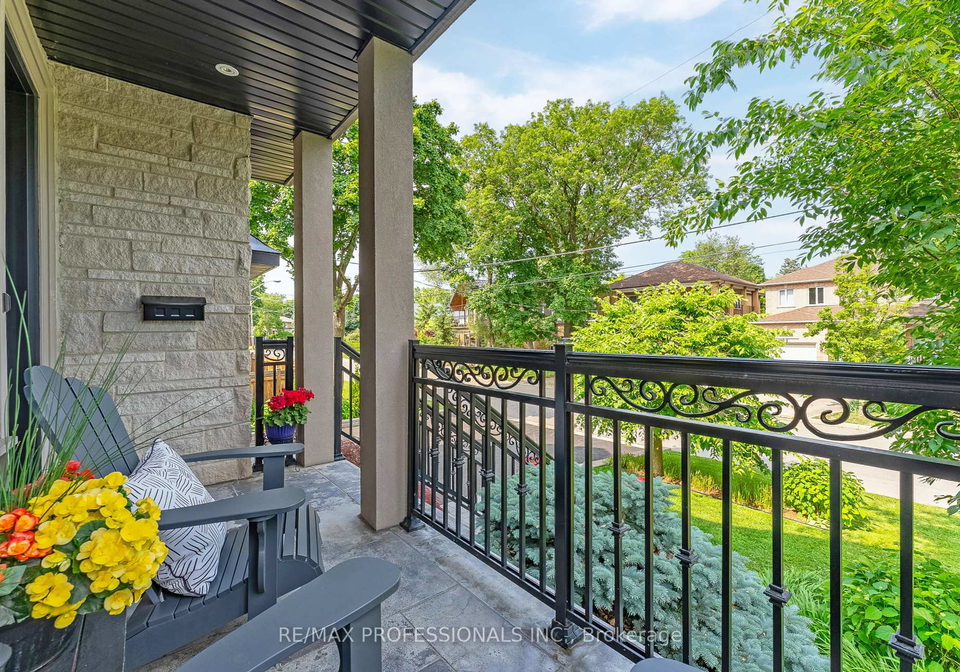 12-brownlea-avenue-etobicoke-ontario-w12241484