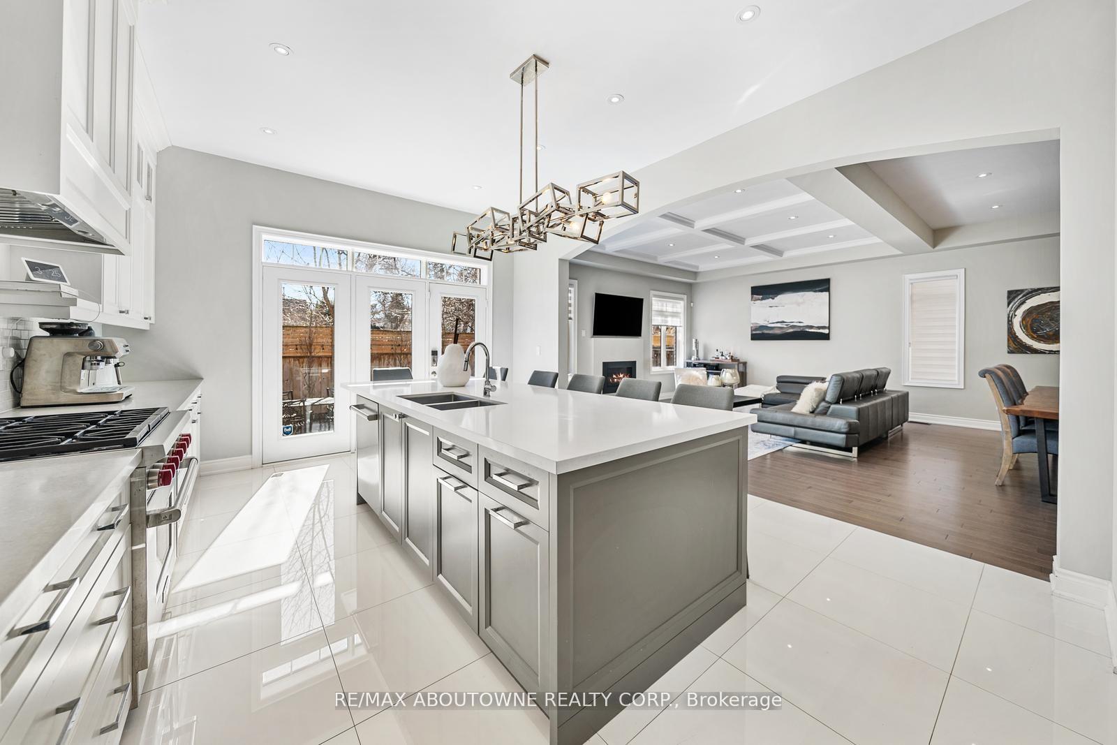 114-waterview-common-oakville-ontario-w12241707