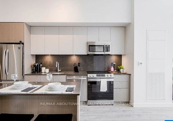 125-bronte-road-oakville-ontario-w12241947