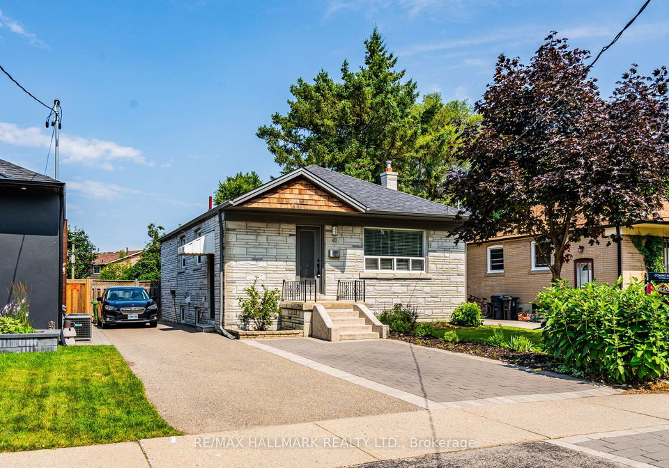 41-treeview-drive-etobicoke-ontario-w12241962