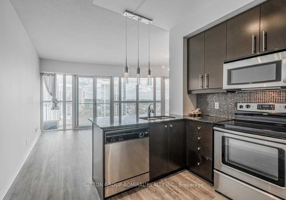50-absolute-avenue-mississauga-ontario-w12242009
