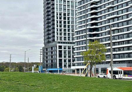 2495-eglinton-avenue-w-mississauga-ontario-w12242243