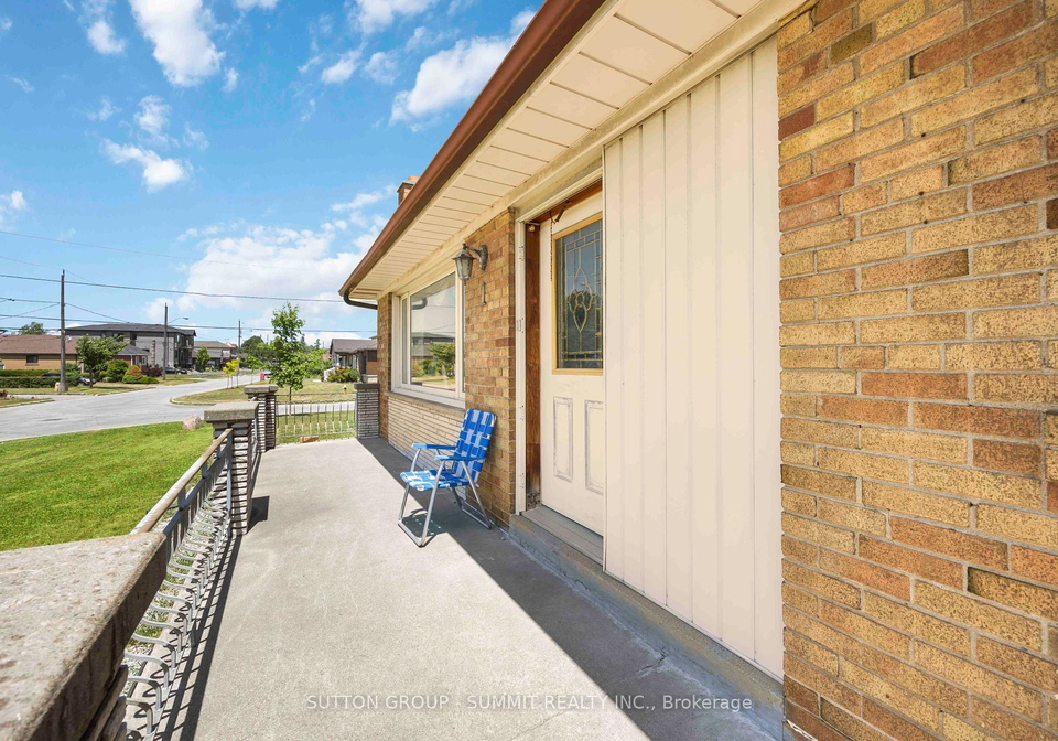 1-deverell-crescent-york-ontario-w12242273