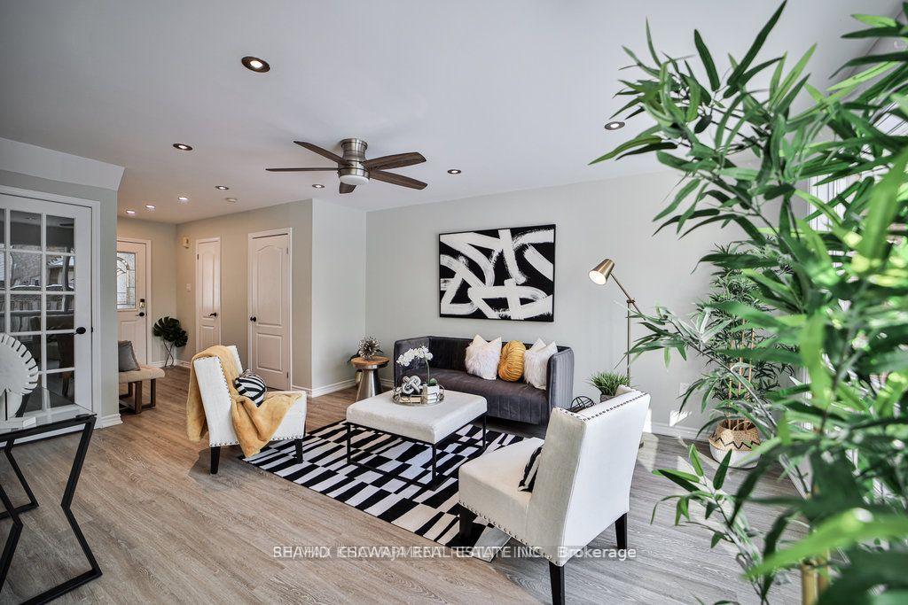 2204-shadetree-avenue-burlington-ontario-w12242425