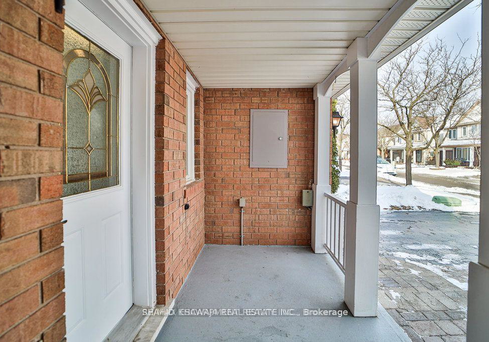 2204-shadetree-avenue-burlington-ontario-w12242425