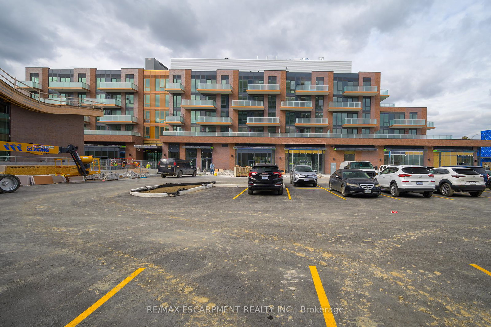 215-lakeshore-road-w-mississauga-ontario-w12242440