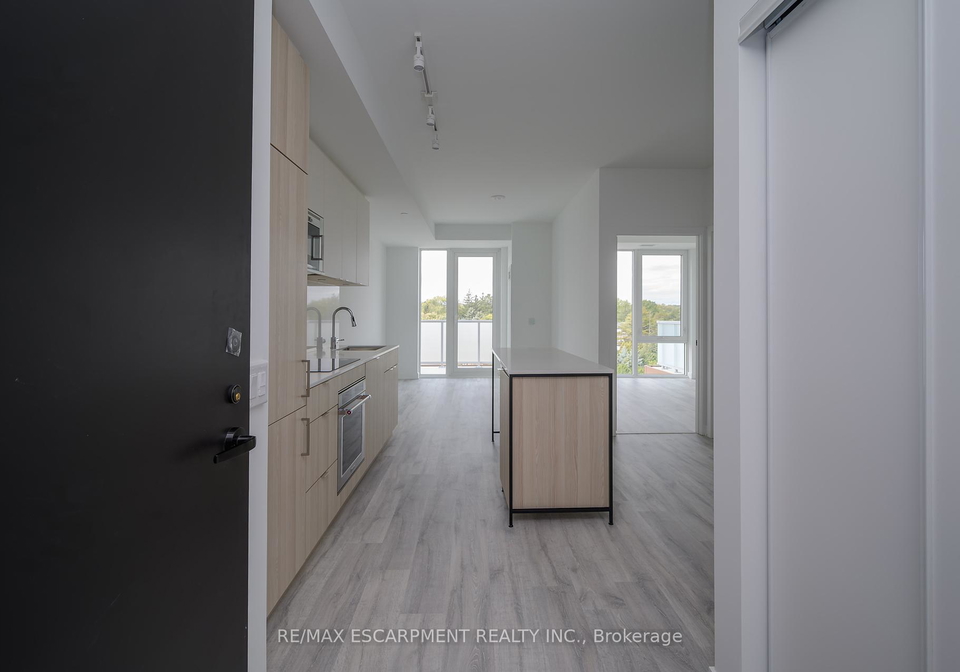 215-lakeshore-road-w-mississauga-ontario-w12242440