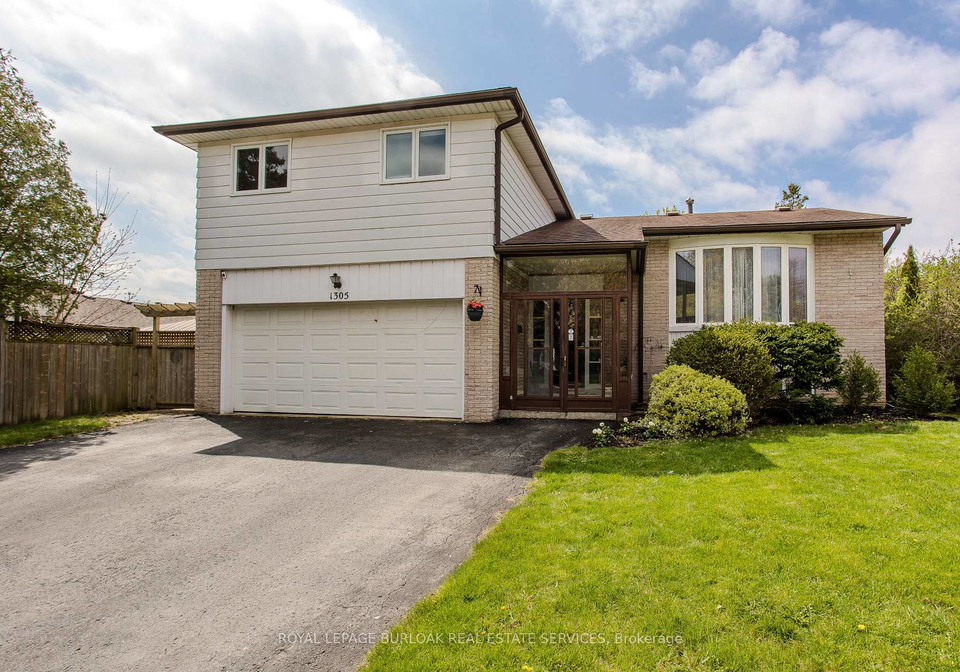 1305-ester-drive-burlington-ontario-w12242476