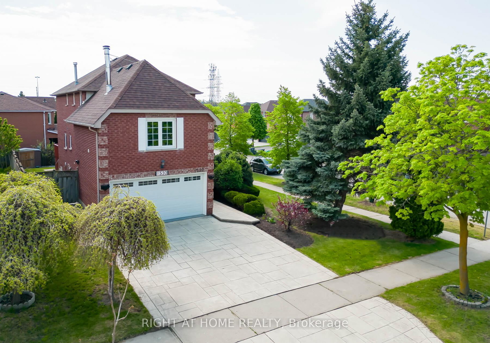 1532-roseway-drive-mississauga-ontario-w12242507