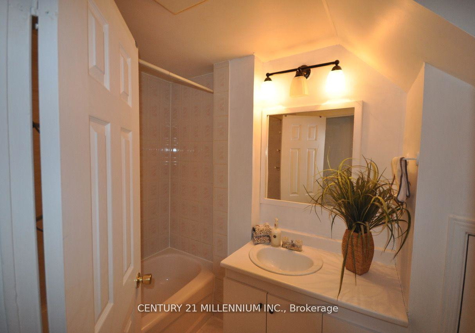 30-corby-crescent-brampton-ontario-w12243090