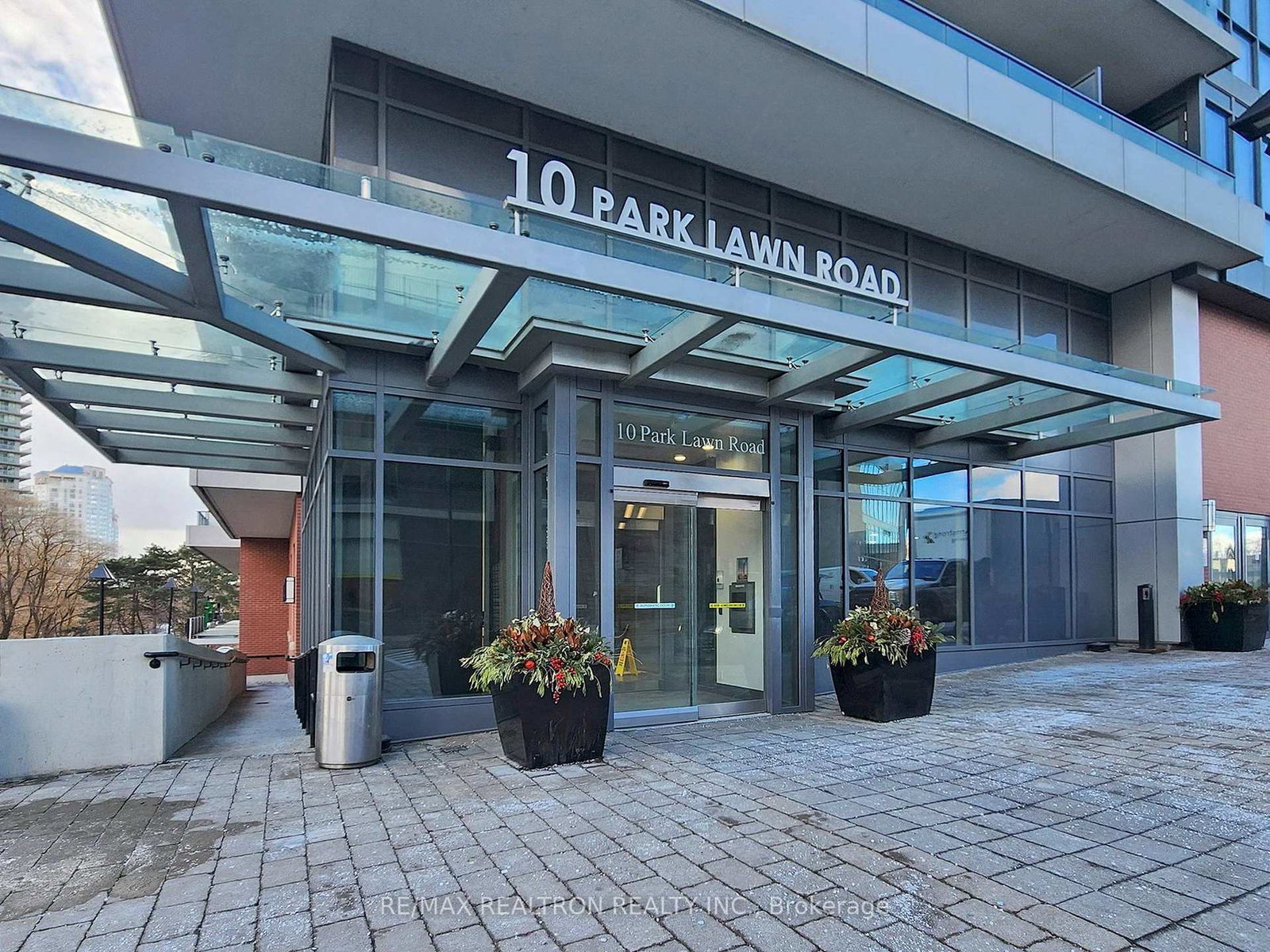 10-park-lawn-road-etobicoke-ontario-w12243178