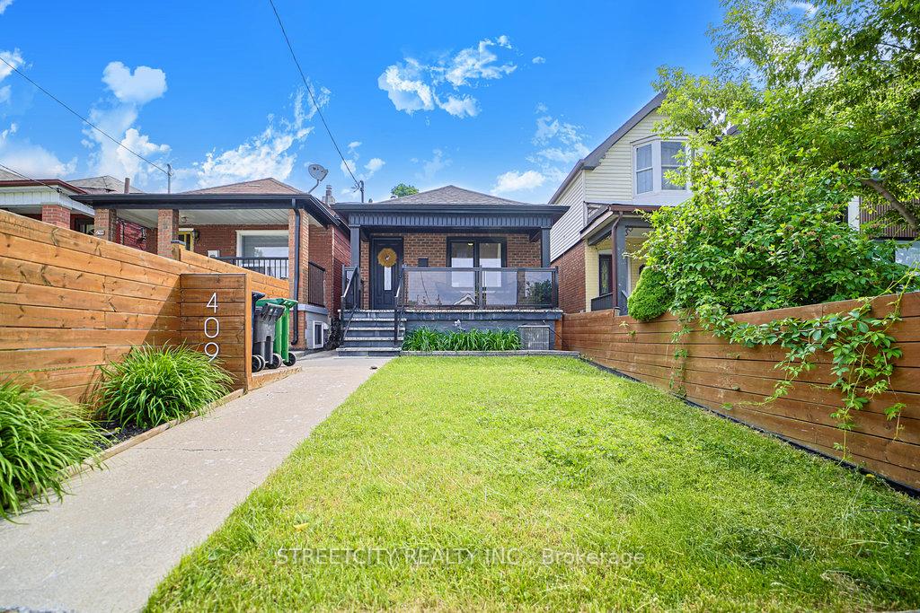 409-mcroberts-avenue-toronto-ontario-w12243347