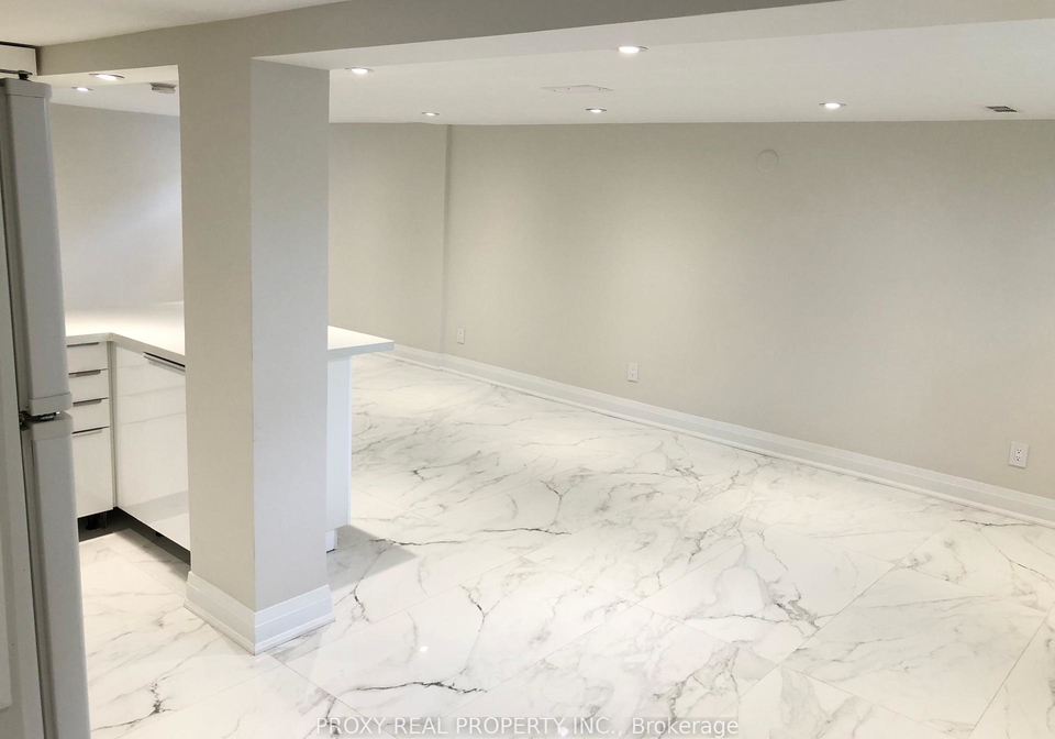 111-ambleside-avenue-etobicoke-ontario-w12243363